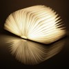 Lámpara en forma de libro